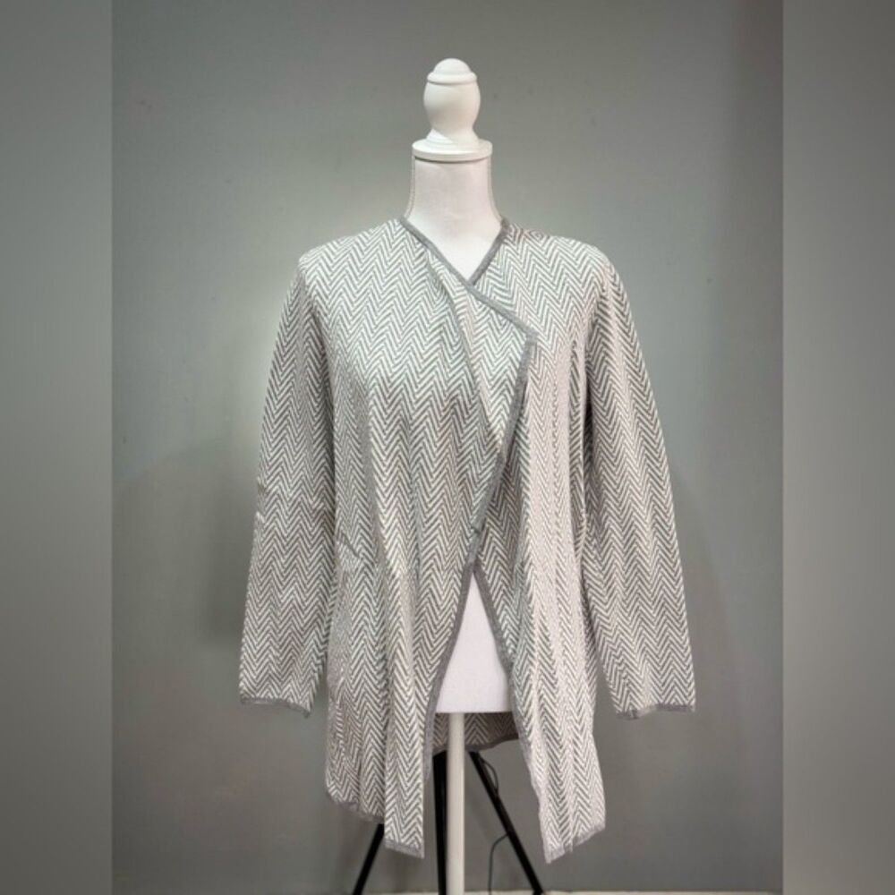 Clearance! Gray Vince Camuto Herringbone Waterfall Sweater Size M